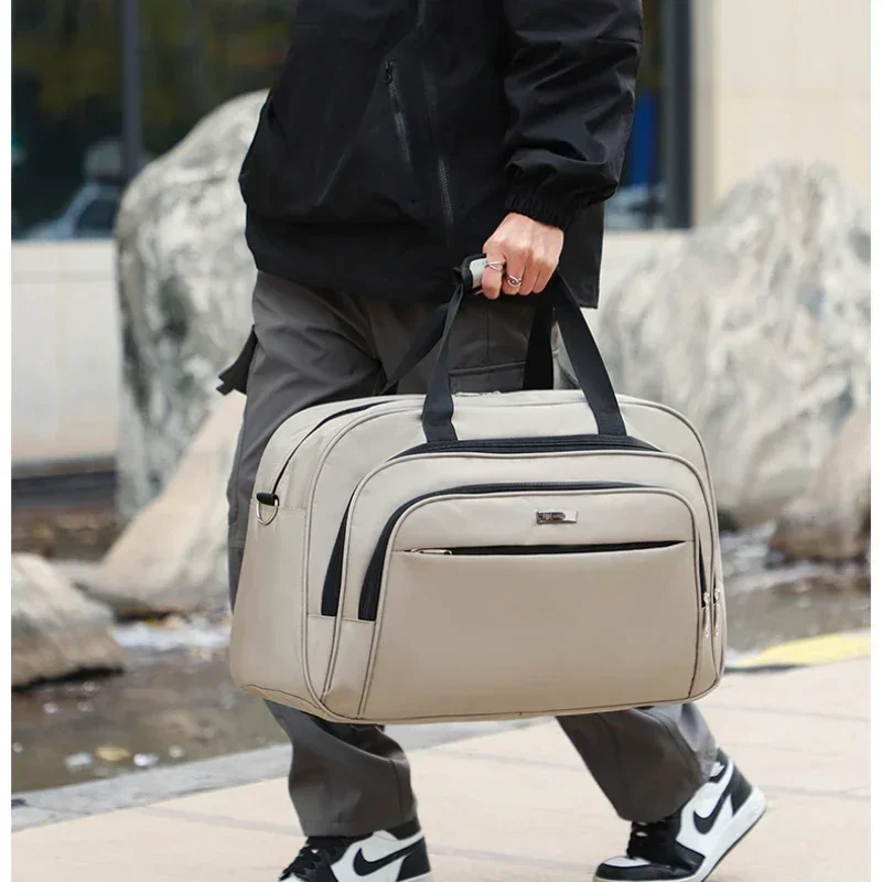 Новые оксфордские повседневные дорожные сумки на однотонной молнии, распродажа, универсальная лаконичная милая сумка 2026, высококачественные повседневные сумки-тоут большой вместительности
Новые оксфордские повседневные дорожные сумки на однотонной молнии, распродажа, универсальная лаконичная милая сумка 2026, высококачественные повседневные сумки-тоут большой вместительности