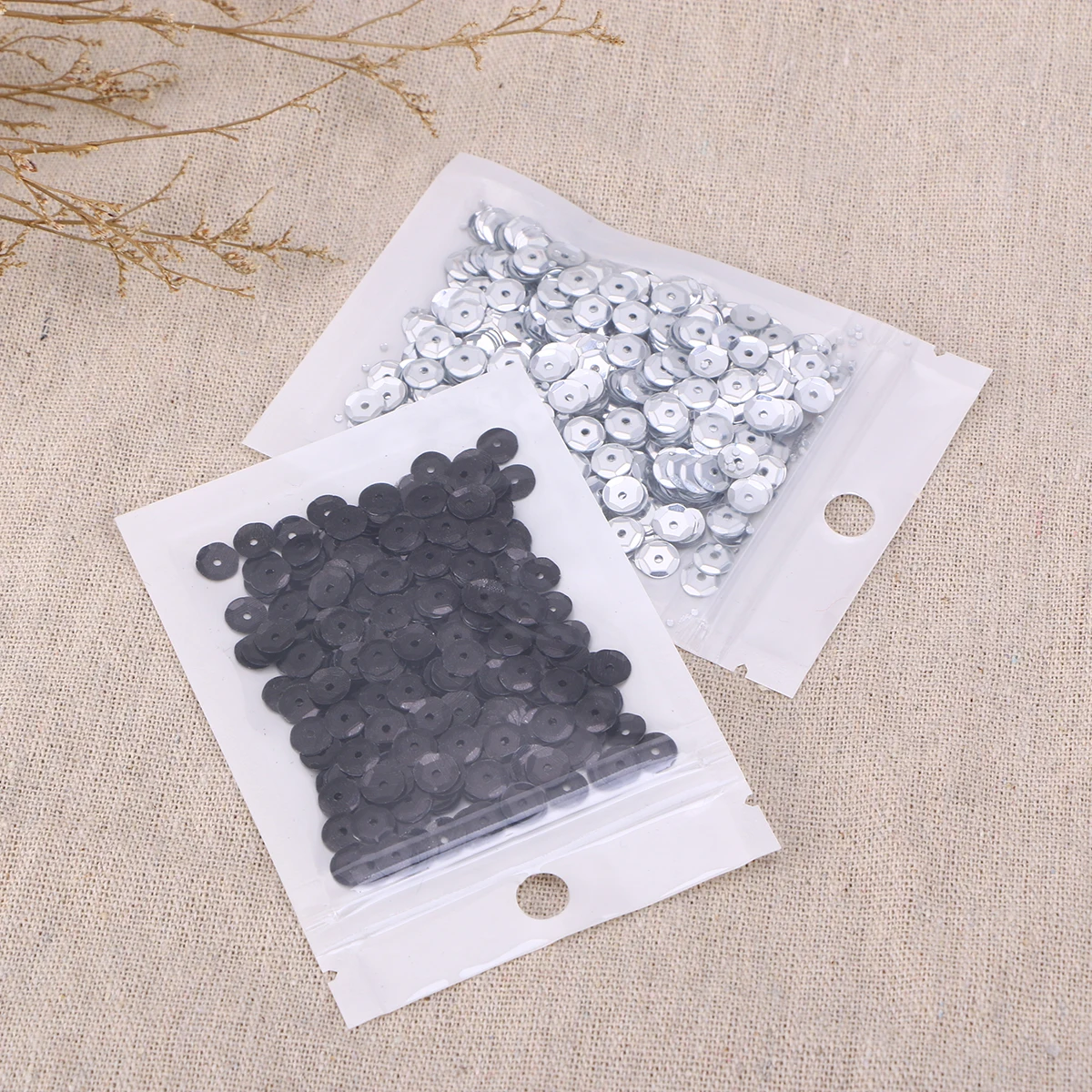 25 Packs Amblyopia Training Perforated Beads Sequins Silver Curved Round Hole Clothing Material DIY Jewelry Craft Supplies Home
25 Packs Amblyopia Training Perforated Beads Sequins Silver Curved Round Hole Clothing Material DIY Jewelry Craft Supplies Home