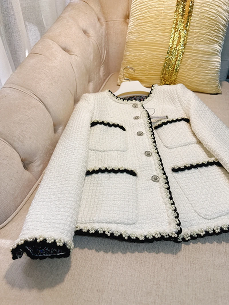 Elegant Vintage Ladylike White Tweed Loose Fit Slimming Outerwear Polyester Fiber Long Sleeve round Neck Short Coat for Women
Elegant Vintage Ladylike White Tweed Loose Fit Slimming Outerwear Polyester Fiber Long Sleeve round Neck Short Coat for Women