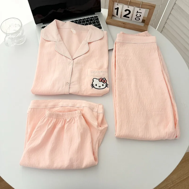 Summer new pink cloud cotton three-piece set Hello Kitty pajamas short sleeves short trousers high-end loungewear set
Summer new pink cloud cotton three-piece set Hello Kitty pajamas short sleeves short trousers high-end loungewear set