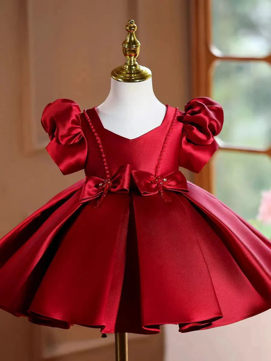 Custom Luxury Satin Children's Flower Girl Dress Puff Sleeve Pearl Trimmed Bow Wedding Party Dress Short Puffy Christening Dress
Custom Luxury Satin Children's Flower Girl Dress Puff Sleeve Pearl Trimmed Bow Wedding Party Dress Short Puffy Christening Dress