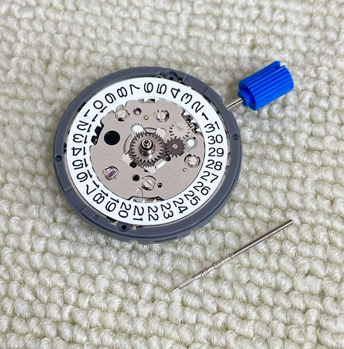 Japan Genuine GMT NH34 Movement Automatic 24 Jewels Mod Mechanical Watch Movement NH34A 24H GMT Hands Date at 3:00 Standard GMT
Japan Genuine GMT NH34 Movement Automatic 24 Jewels Mod Mechanical Watch Movement NH34A 24H GMT Hands Date at 3:00 Standard GMT