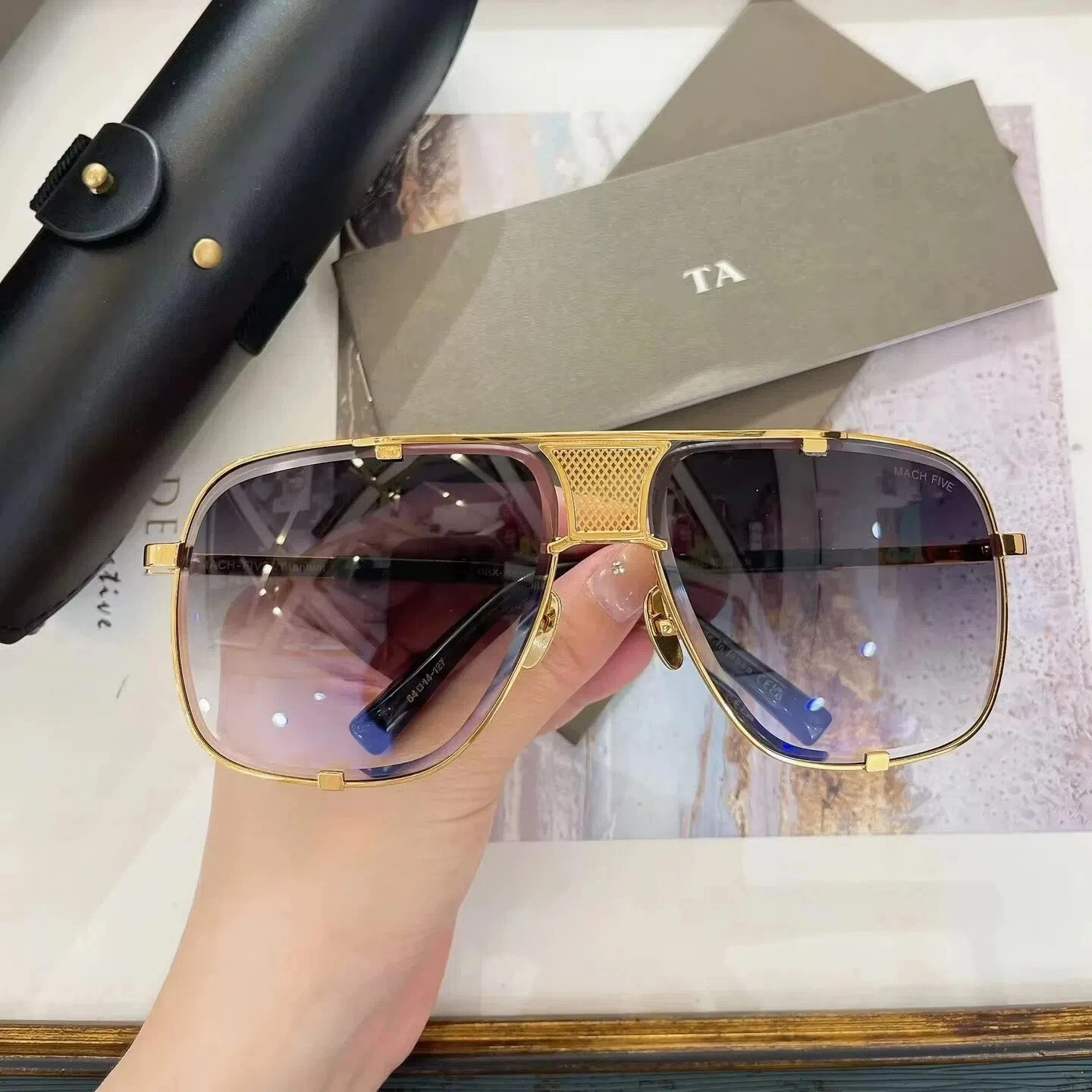 Authentic For DIYTA DT DRX-2087 MACH FIVE Stylish Business Men Women Sun Glasses LIMITED EDITION Vintage Couple Eyewear With Box
Authentic For DIYTA DT DRX-2087 MACH FIVE Stylish Business Men Women Sun Glasses LIMITED EDITION Vintage Couple Eyewear With Box