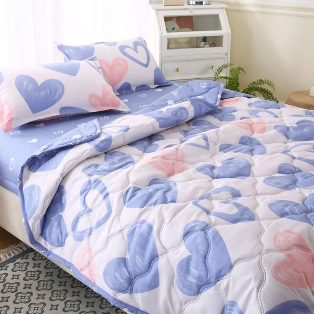 150x200CM Comforter Cute Washable Printed Summer Quilt Soft Comfortable Thin Wadding Blanket
150x200CM Comforter Cute Washable Printed Summer Quilt Soft Comfortable Thin Wadding Blanket