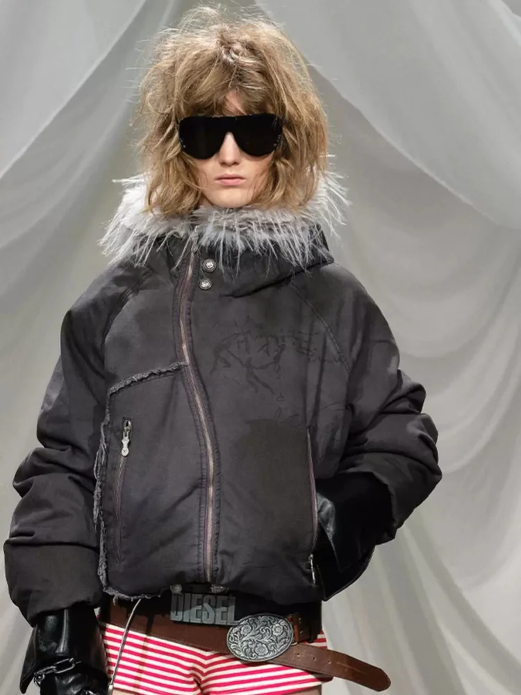 Зимнее унисекс-пальто в американском ретро-стиле с эффектом потертости, на молнии, с меховым воротником, с принтом, модное
Зимнее унисекс-пальто в американском ретро-стиле с эффектом потертости, на молнии, с меховым воротником, с принтом, модное