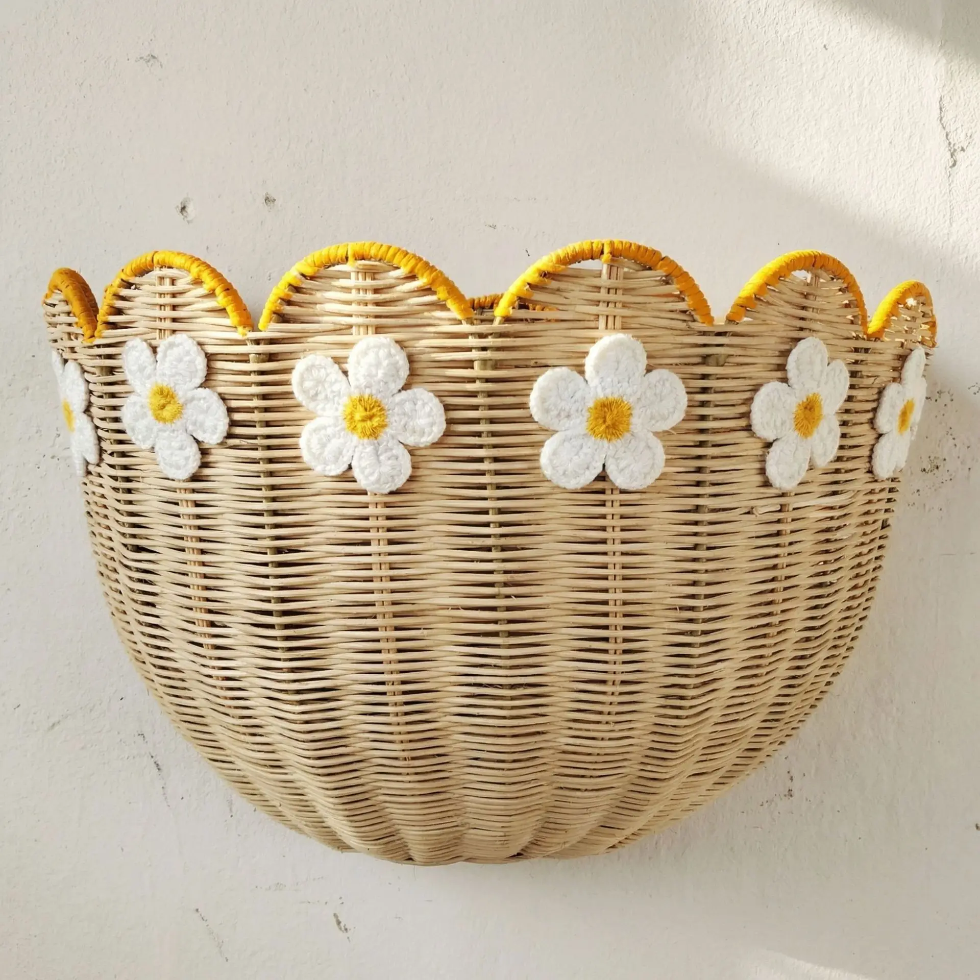 Handwoven Wicker Ins Rattan Hanging Basket Wall Decor Kids Room Storage Organizer Home Decoration Accessories for Living Room
Handwoven Wicker Ins Rattan Hanging Basket Wall Decor Kids Room Storage Organizer Home Decoration Accessories for Living Room
