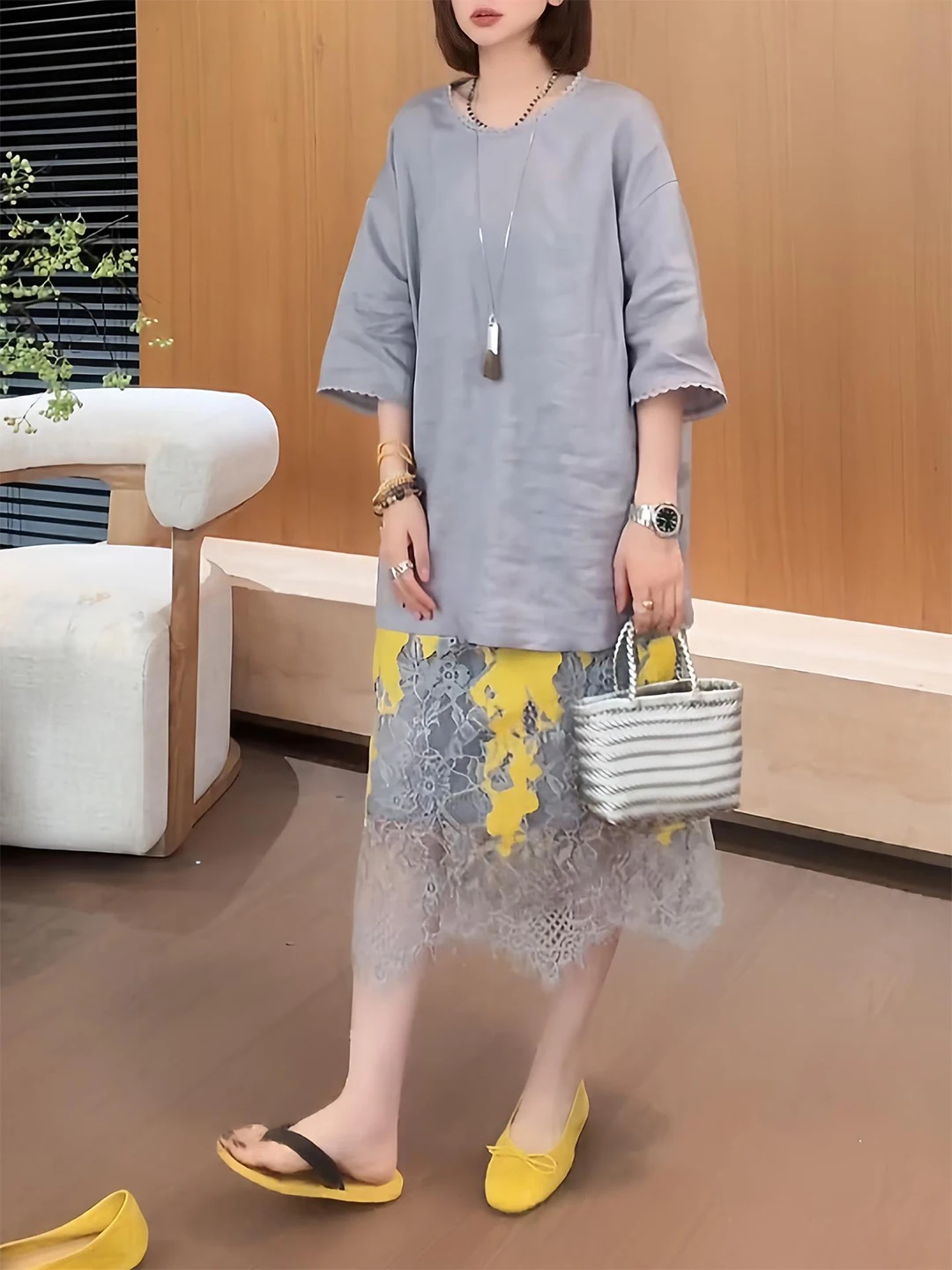 Casual Lace Splice Heavyweight Short Sleeve T-Shirt And Skirt Two-Piece Set for Women Summer Leisure Style High Waist
Casual Lace Splice Heavyweight Short Sleeve T-Shirt And Skirt Two-Piece Set for Women Summer Leisure Style High Waist
