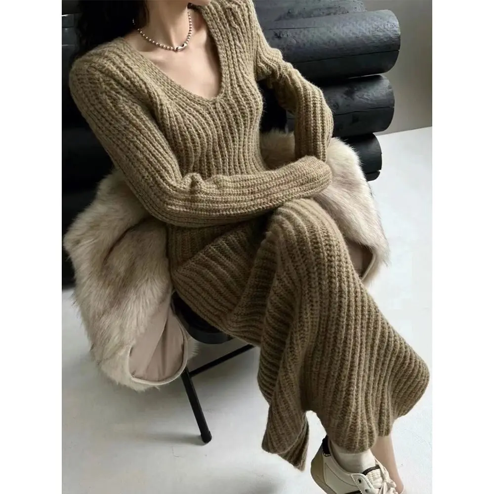 2024 Fall and Winter New Women Dress Knitted V-neck Long Sleeve High Waist Slim A Line Long Knitting Dresses Female Maxi Vestido
2024 Fall and Winter New Women Dress Knitted V-neck Long Sleeve High Waist Slim A Line Long Knitting Dresses Female Maxi Vestido