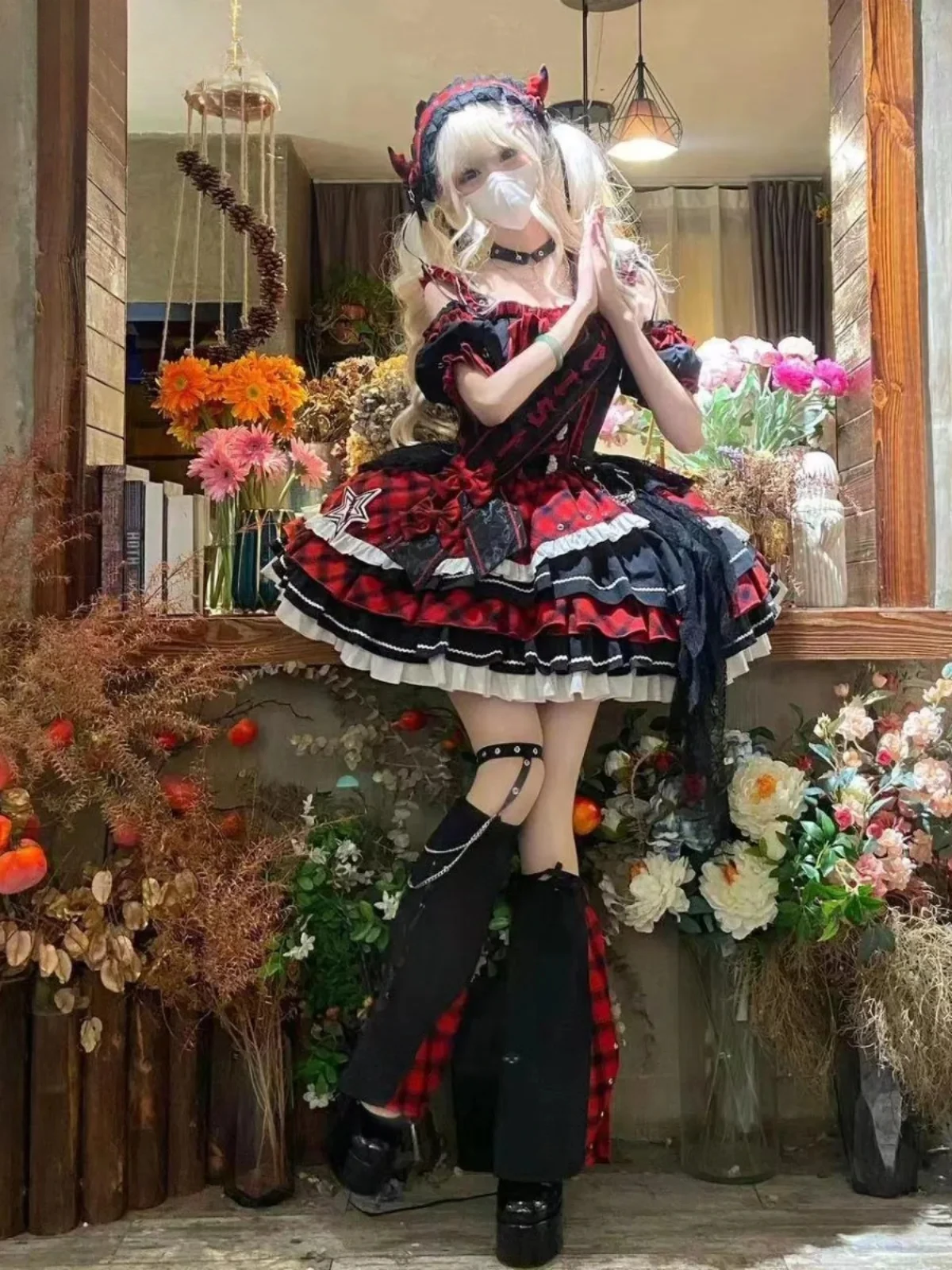 Lolita Style Singing Clothes New 2025 Spring Dark Girl Cute Bow Princess Short Dress Cosplay Punk Ball Gown Lo Dresses Women
Lolita Style Singing Clothes New 2025 Spring Dark Girl Cute Bow Princess Short Dress Cosplay Punk Ball Gown Lo Dresses Women