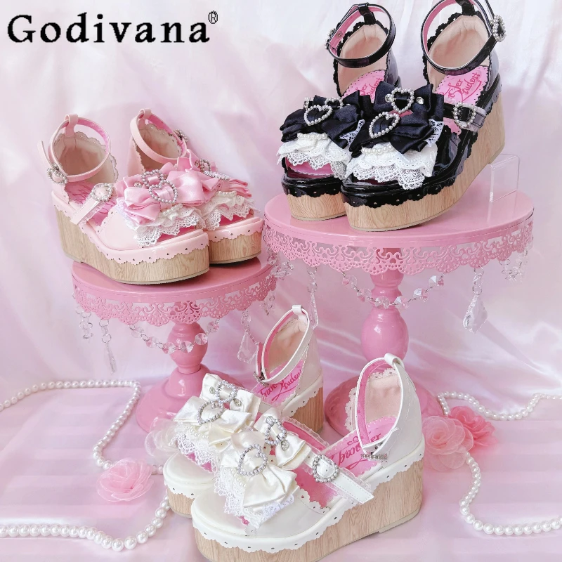 Original Japanese Lolita Style Platform Sandals Summer New Girls' Sweet Cute Bow Lace Elegant High Heels Women's Lo Pumps 2025
Original Japanese Lolita Style Platform Sandals Summer New Girls' Sweet Cute Bow Lace Elegant High Heels Women's Lo Pumps 2025