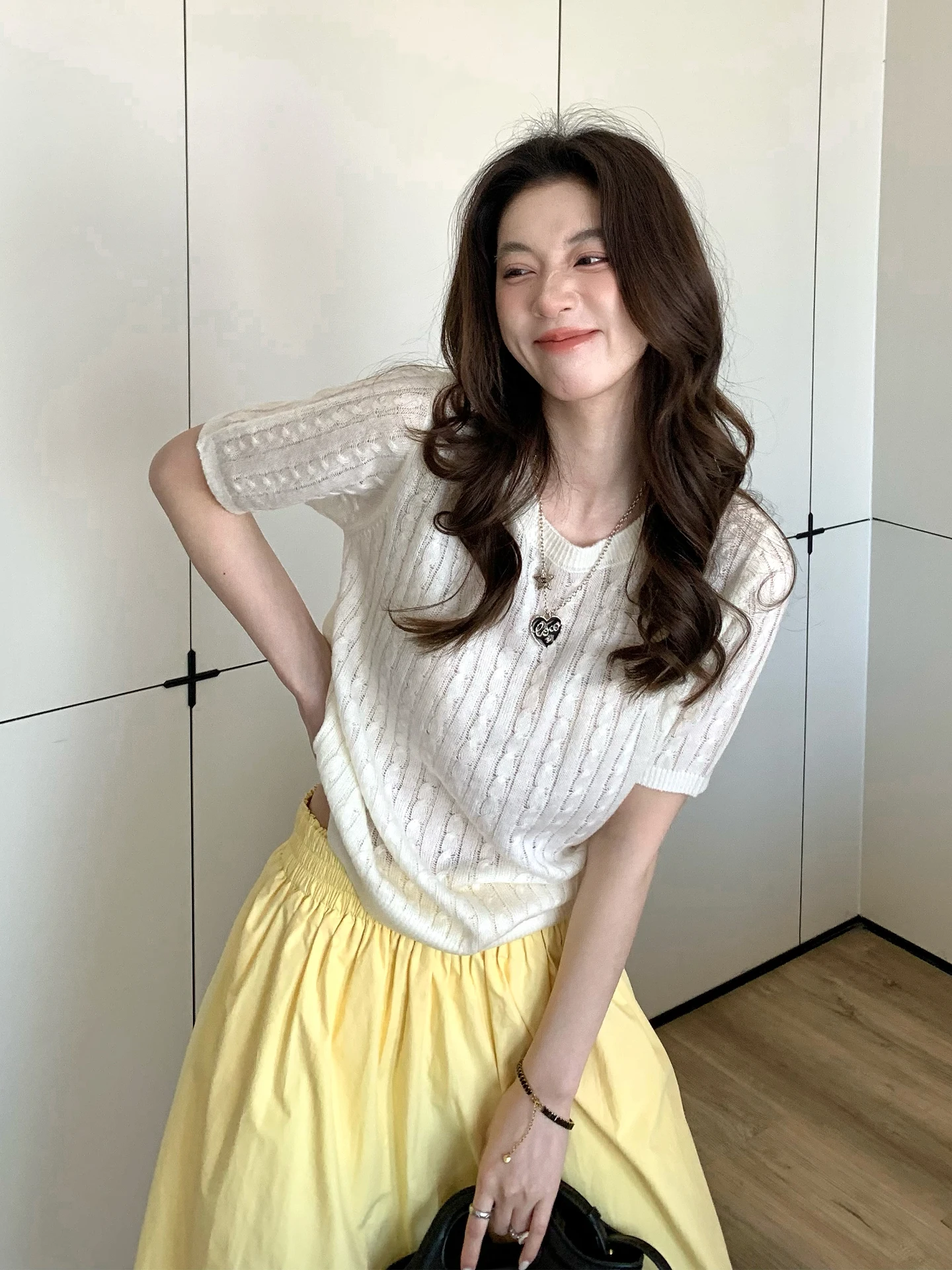 INGCON Summer 2026 Dopaamine Women's Cotton Wool Cashmere Short Sleeve Knitted T-Shirt Sweet And Salty Candy Colored Sheep Wool
INGCON Summer 2026 Dopaamine Women's Cotton Wool Cashmere Short Sleeve Knitted T-Shirt Sweet And Salty Candy Colored Sheep Wool