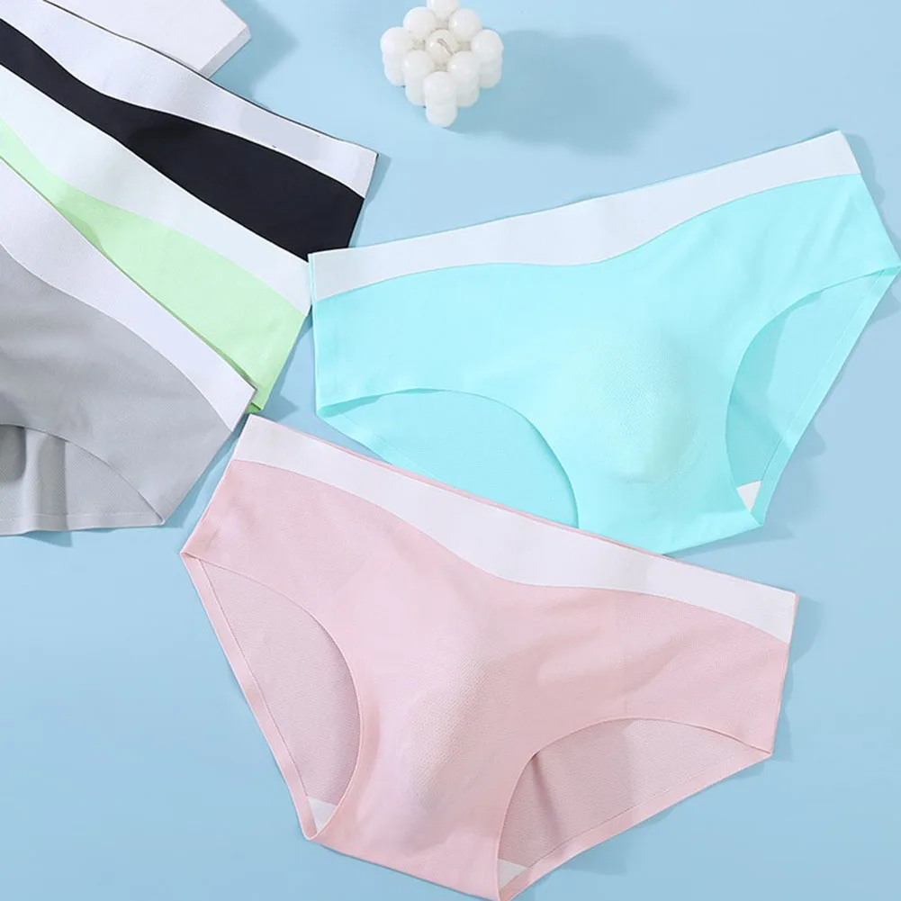 Men's Thin Seamless Lingerie Ultra Hot Ice Silk Briefs Underwear Sissy 3D Bulge Pouch Thongs Underpants Unisex Panties Calcinha
Men's Thin Seamless Lingerie Ultra Hot Ice Silk Briefs Underwear Sissy 3D Bulge Pouch Thongs Underpants Unisex Panties Calcinha