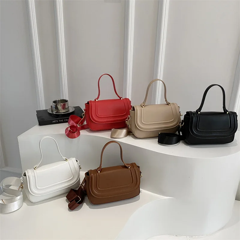 Дизайнерская сумка с прессованной текстурой Новинка 2023 года для нее, однотонная сумка через плечо, минималистичная сумка на плечо, простая повседневная шикарная сумка
Дизайнерская сумка с прессованной текстурой Новинка 2023 года для нее, однотонная сумка через плечо, минималистичная сумка на плечо, простая повседневная шикарная сумка