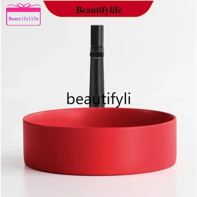 YL f156 Creative red, black, basin on the sink, small size ceramic washbasin, single basin, balcony basin, round.
YL f156 Creative red, black, basin on the sink, small size ceramic washbasin, single basin, balcony basin, round.