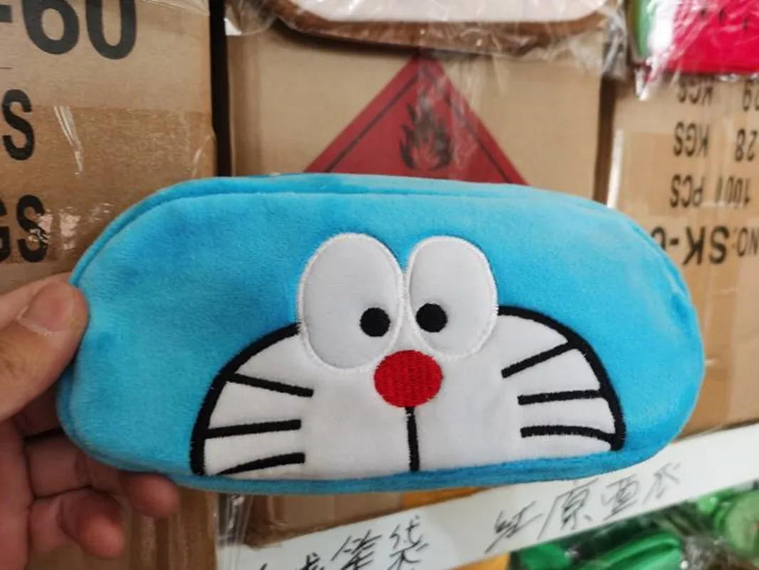 Сумка-карандаш с милым мультяшным принтом Doraemon, пенал для студентов, модная сумка для хранения канцелярских принадлежностей с изображением кота 
Сумка-карандаш с милым мультяшным принтом Doraemon, пенал для студентов, модная сумка для хранения канцелярских принадлежностей с изображением кота