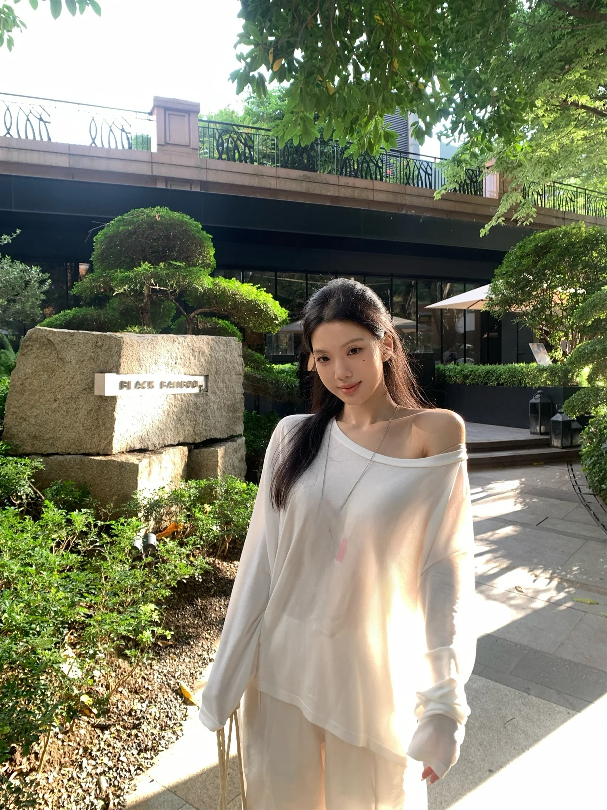 Kumikumi Casual Letter Print Thin Long Sleeve T-Shirt Women's Summer Anti-Aging Belted Loose Shoulder Cover up Top
Kumikumi Casual Letter Print Thin Long Sleeve T-Shirt Women's Summer Anti-Aging Belted Loose Shoulder Cover up Top