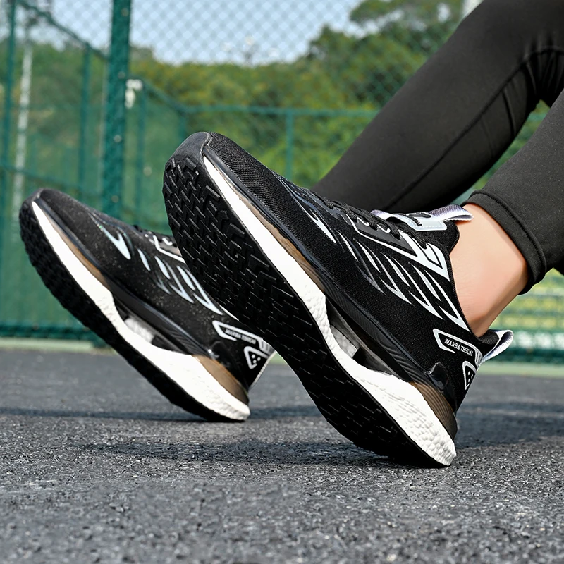 Hot Selling Couple'S Summer Breathable Knitted Mesh Casual Shoes Fashionable Running Sports Shoes Wear-Resistant Men'S Shoes
Hot Selling Couple'S Summer Breathable Knitted Mesh Casual Shoes Fashionable Running Sports Shoes Wear-Resistant Men'S Shoes