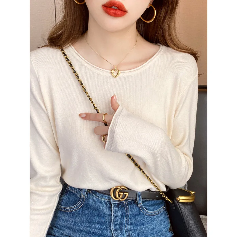 White Knitted Long Sleeve round Neck Base Shirt Women's Inner Wear Versatile Autumn Winter Color Soft Loose Fit Top
White Knitted Long Sleeve round Neck Base Shirt Women's Inner Wear Versatile Autumn Winter Color Soft Loose Fit Top