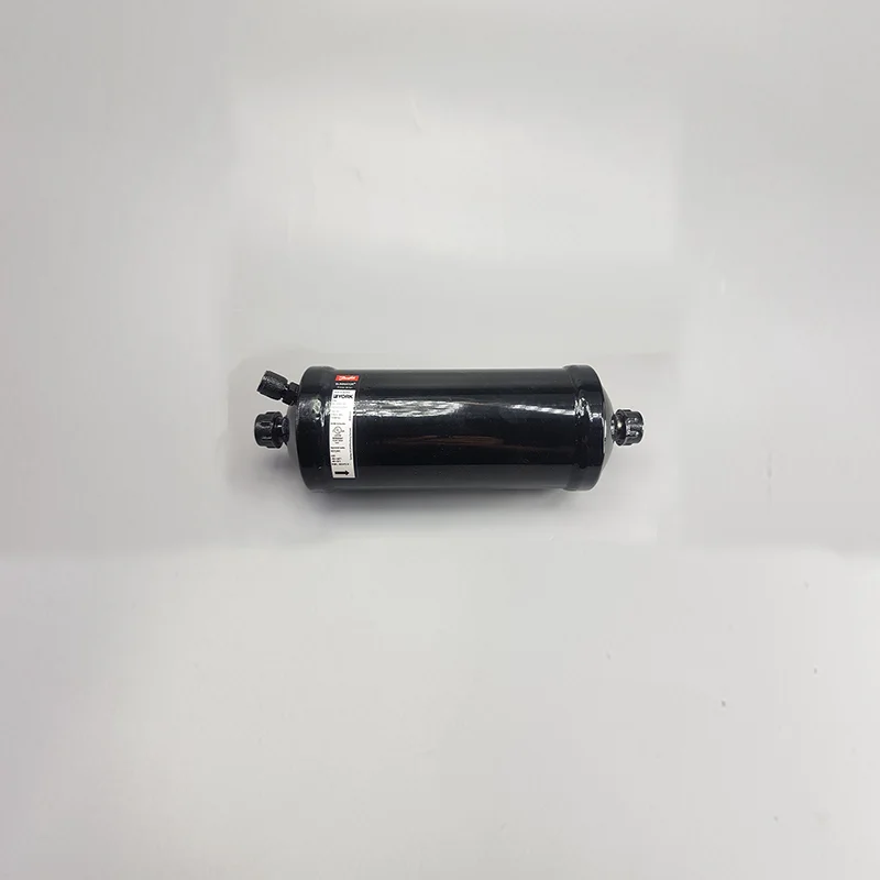 Детали чиллера YK Масляный фильтр винтового компрессора 026-37563-000 Оригинальные запасные части для компрессора HVAC
Детали чиллера YK Масляный фильтр винтового компрессора 026-37563-000 Оригинальные запасные части для компрессора HVAC