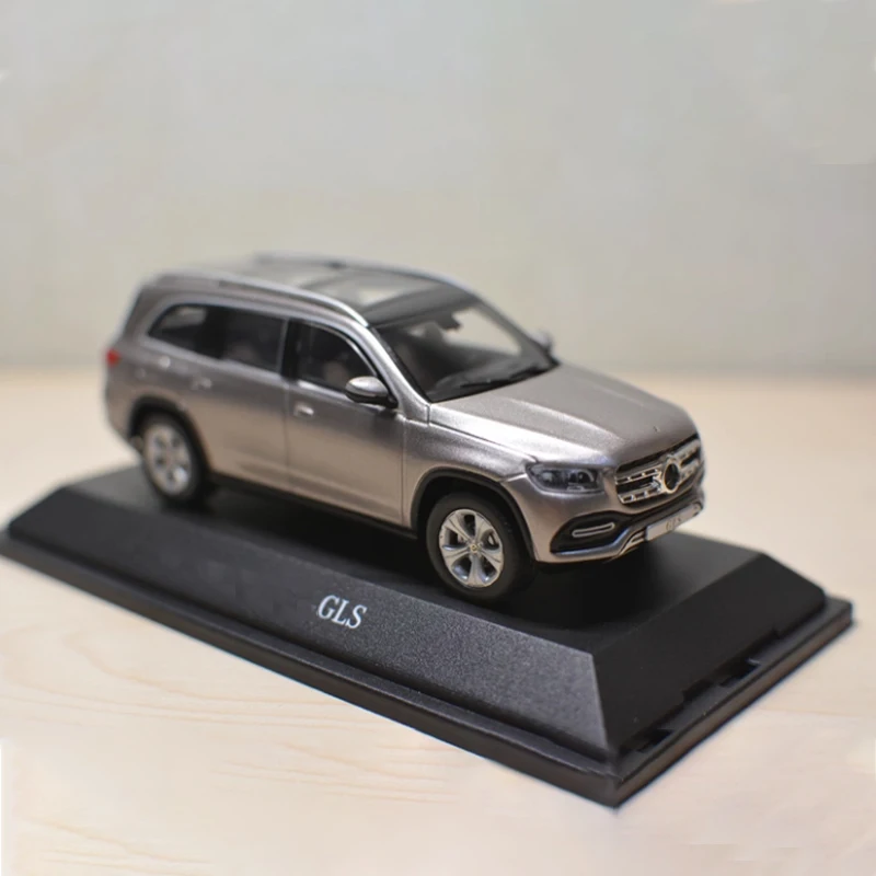 Литая под давлением оригинальная модель из сплава GLS X167 в масштабе 1:43, имитация классического украшения, хобби, сувениры, коллекция подарков, статический дисплей
Литая под давлением оригинальная модель из сплава GLS X167 в масштабе 1:43, имитация классического украшения, хобби, сувениры, коллекция подарков, статический дисплей