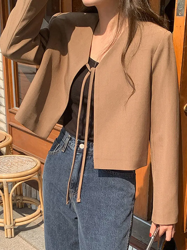 Женский повседневный костюм свободного кроя до пола, джемпер с поясом, весенний модный универсальный утягивающий костюм прямого кроя
Женский повседневный костюм свободного кроя до пола, джемпер с поясом, весенний модный универсальный утягивающий костюм прямого кроя