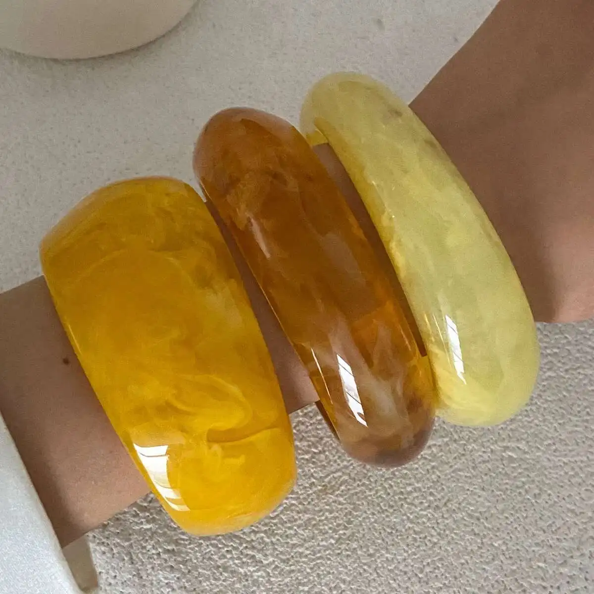 Ingemark Y2K Boho Yellow Resin Acrylic Bangles for Women New Trend Vintage Geometric Irregular Bracelets Daily Party Jewelry
Ingemark Y2K Boho Yellow Resin Acrylic Bangles for Women New Trend Vintage Geometric Irregular Bracelets Daily Party Jewelry