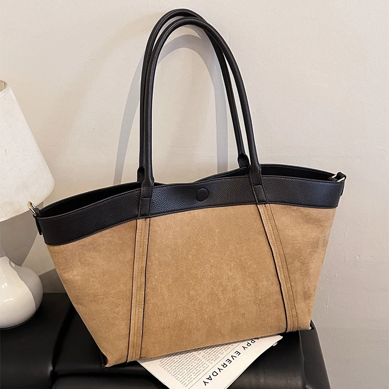 Suede Frosted Women Handbag Brand Contrast Color Design Large Capacity Tote Bag Fashion Shoulder Underarm Bag Commuter Women Bag
Suede Frosted Women Handbag Brand Contrast Color Design Large Capacity Tote Bag Fashion Shoulder Underarm Bag Commuter Women Bag