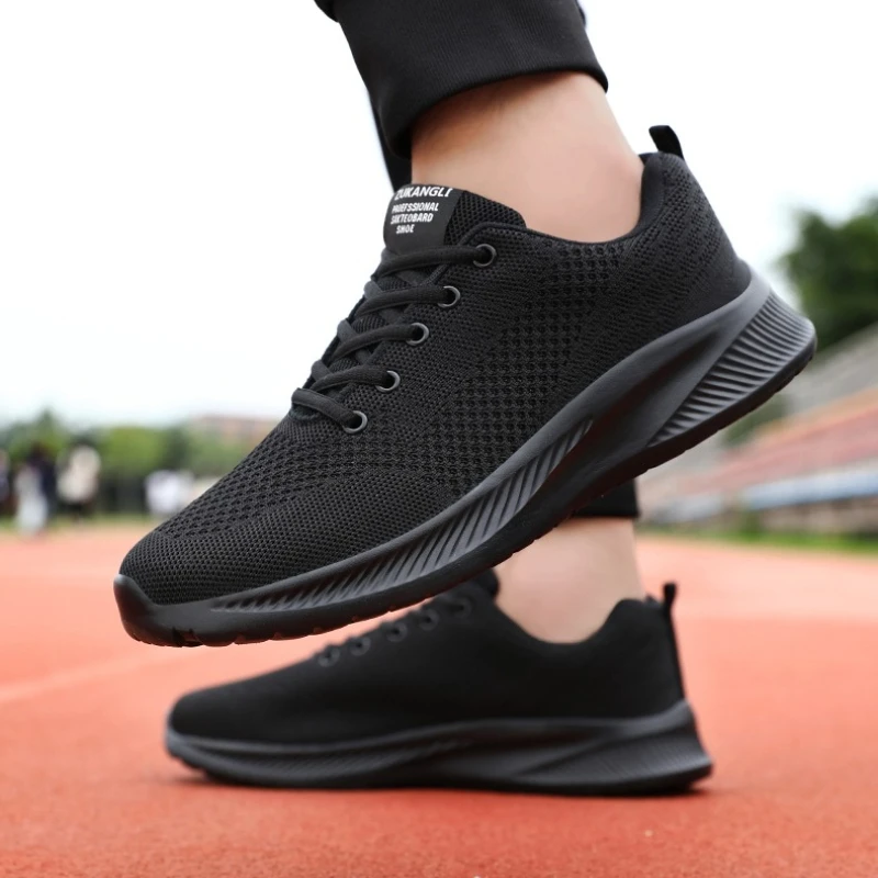 Men's Color-blocked Sneakers with Flat Low-top High-quality Suitable for Summer Soft Fly-knit Construction Casual Sports Shoes
Men's Color-blocked Sneakers with Flat Low-top High-quality Suitable for Summer Soft Fly-knit Construction Casual Sports Shoes