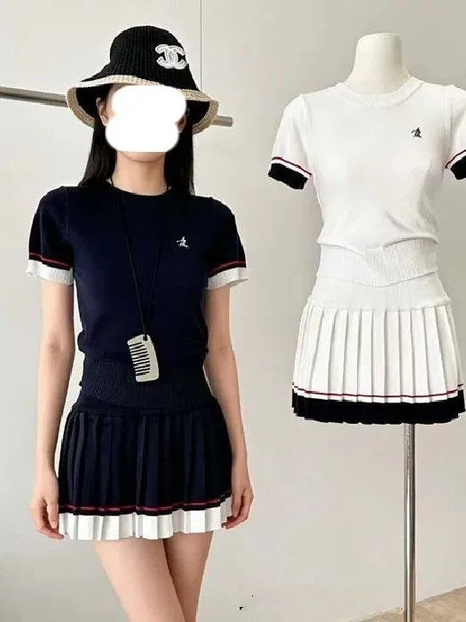 Korean Style Casual Color Block Knitted Short Sleeve Two Piece Set with Pleated Skirt Women's Summer Sportswear
Korean Style Casual Color Block Knitted Short Sleeve Two Piece Set with Pleated Skirt Women's Summer Sportswear