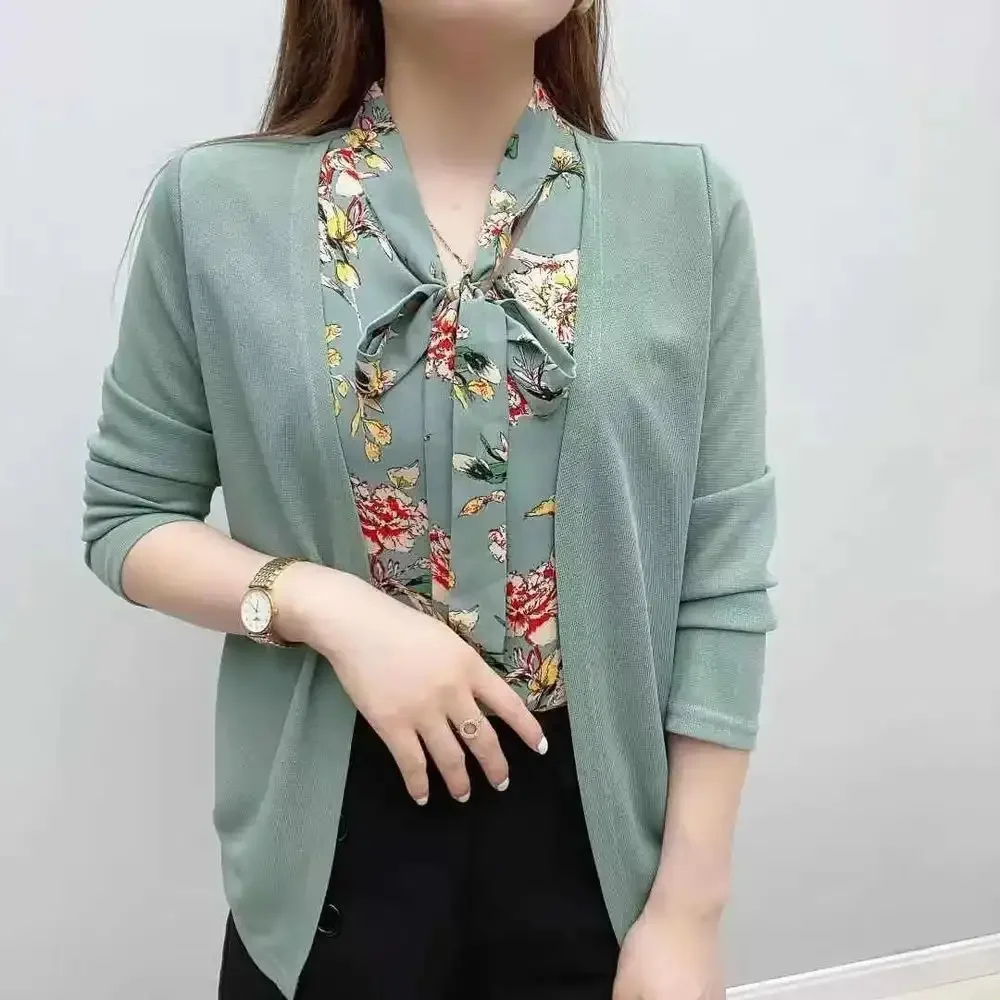 Office Lady Fashion Splice Long Sleeve Shirt Big Size Printing Pullover Bow Spring Autumn Women Clothing Loose Casual Blouses
Office Lady Fashion Splice Long Sleeve Shirt Big Size Printing Pullover Bow Spring Autumn Women Clothing Loose Casual Blouses