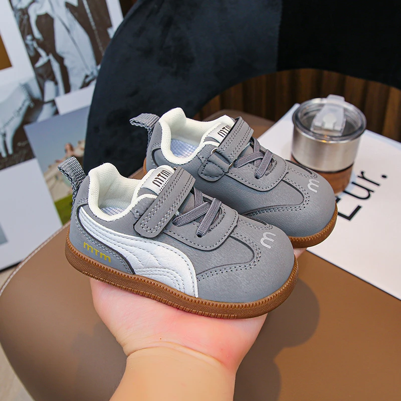 Детская прогулочная обувь, осенняя новая стильная нескользящая повседневная обувь на подошве в стиле ретро для девочек, дышащая универсальная обувь Forrest Gump для мальчиков 
Детская прогулочная обувь, осенняя новая стильная нескользящая повседневная обувь на подошве в стиле ретро для девочек, дышащая универсальная обувь Forrest Gump для мальчиков