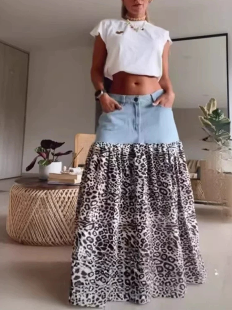 Модная повседневная джинсовая юбка-полусолнце в стиле стритстайл 2026: новинка ранней весны, с леопардовым принтом и джинсовыми вставками, для дерзких девушек
Модная повседневная джинсовая юбка-полусолнце в стиле стритстайл 2026: новинка ранней весны, с леопардовым принтом и джинсовыми вставками, для дерзких девушек