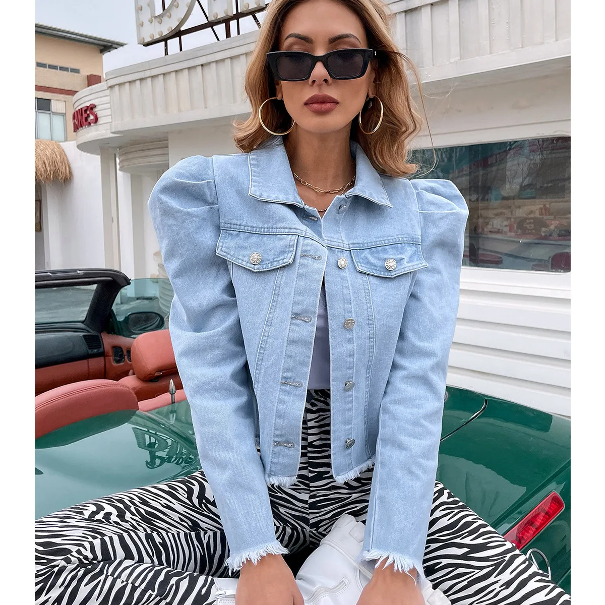 Europe and America Fashion Fur Edge Lapel Denim Coat, Women's Spring and Autumn New Casual Single-breasted Patchwork Denim Coat
Europe and America Fashion Fur Edge Lapel Denim Coat, Women's Spring and Autumn New Casual Single-breasted Patchwork Denim Coat