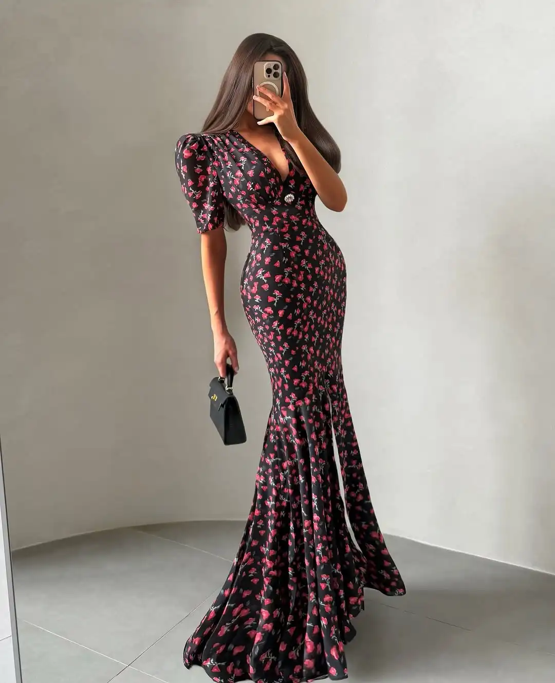Black Floral Print Mermaid Gown With Puff Sleeves V-neck And Crystal Detail Floor-length Formal Dress 2026 Lady Evening Vestidos
Black Floral Print Mermaid Gown With Puff Sleeves V-neck And Crystal Detail Floor-length Formal Dress 2026 Lady Evening Vestidos