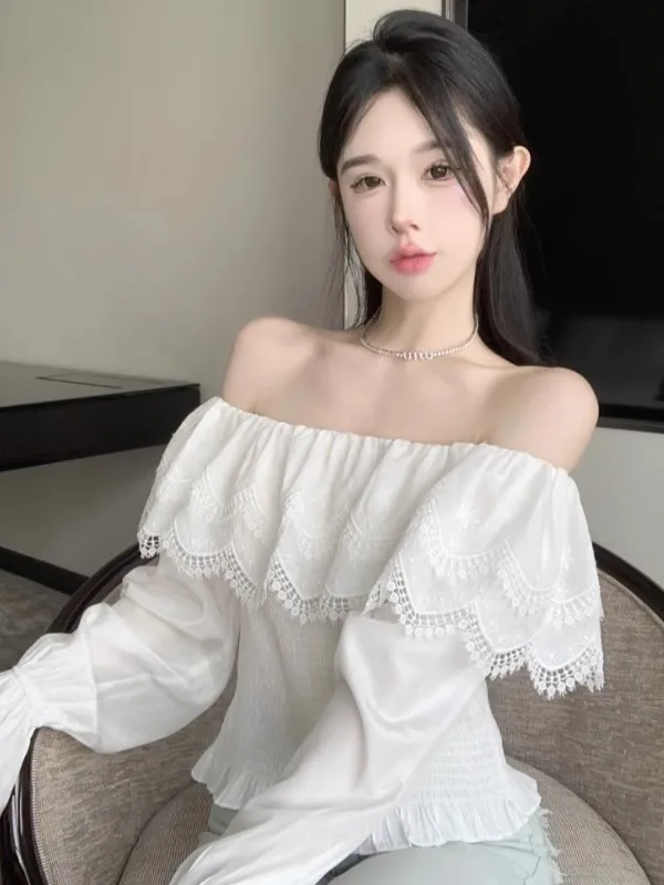 Fashionable Short Bubble Sleeve Shirt Embroidered Collar One Shoulder Design Korean Style Commute Wind Autumn New Arrival Lad...
Fashionable Short Bubble Sleeve Shirt Embroidered Collar One Shoulder Design Korean Style Commute Wind Autumn New Arrival Lad...