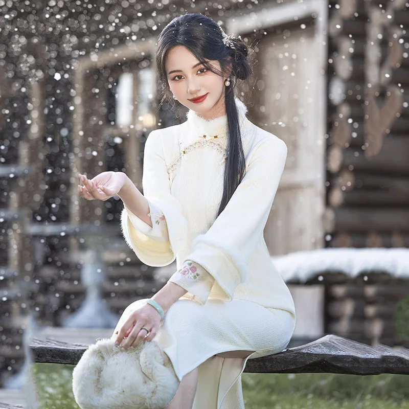 Chinese Style Knitted Female Cheongsam Hanfu Dress Elegant Vintage Long Sleeve Qipao Chinese New Year National Costume
Chinese Style Knitted Female Cheongsam Hanfu Dress Elegant Vintage Long Sleeve Qipao Chinese New Year National Costume