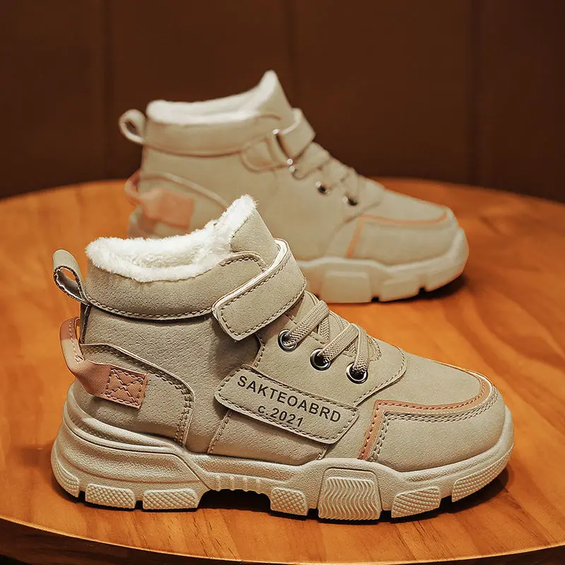 Зимние теплые толстые плюшевые детские ботильоны из искусственной кожи, нескользящие зимние ботинки для мальчиков, ботинки для верховой езды для больших детей, модная обувь для девочек
Зимние теплые толстые плюшевые детские ботильоны из искусственной кожи, нескользящие зимние ботинки для мальчиков, ботинки для верховой езды для больших детей, модная обувь для девочек