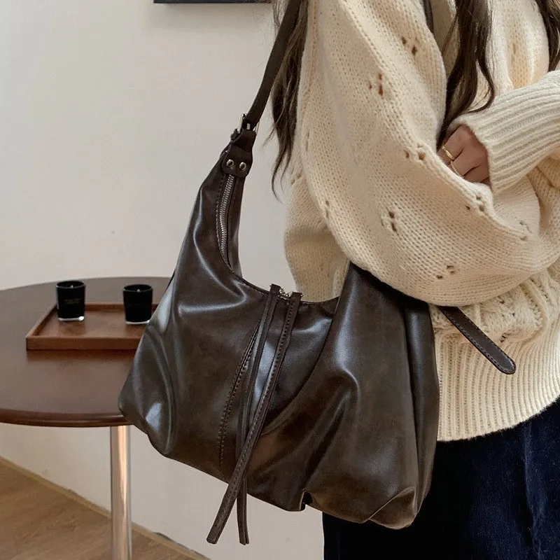 2026 retro style armpit bag for women's autumn and winter new fashion Korean version tote bag large capacity crossbody bag
2026 retro style armpit bag for women's autumn and winter new fashion Korean version tote bag large capacity crossbody bag