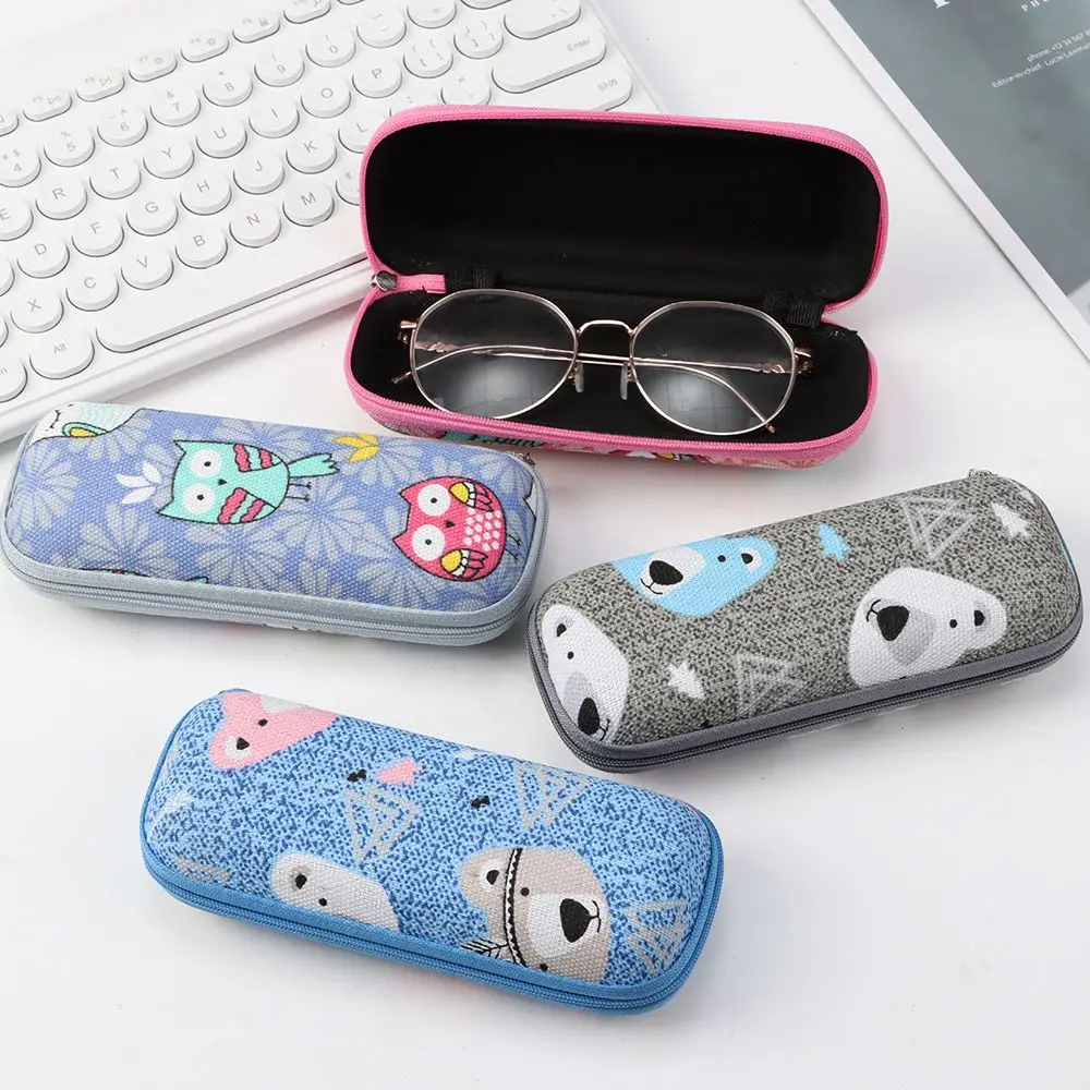 1PC Zipper Closure Simple Style EVA Glasses Protective Box Hot Portable Sunglasses Case Glasses Pattern Eyewear Box
1PC Zipper Closure Simple Style EVA Glasses Protective Box Hot Portable Sunglasses Case Glasses Pattern Eyewear Box