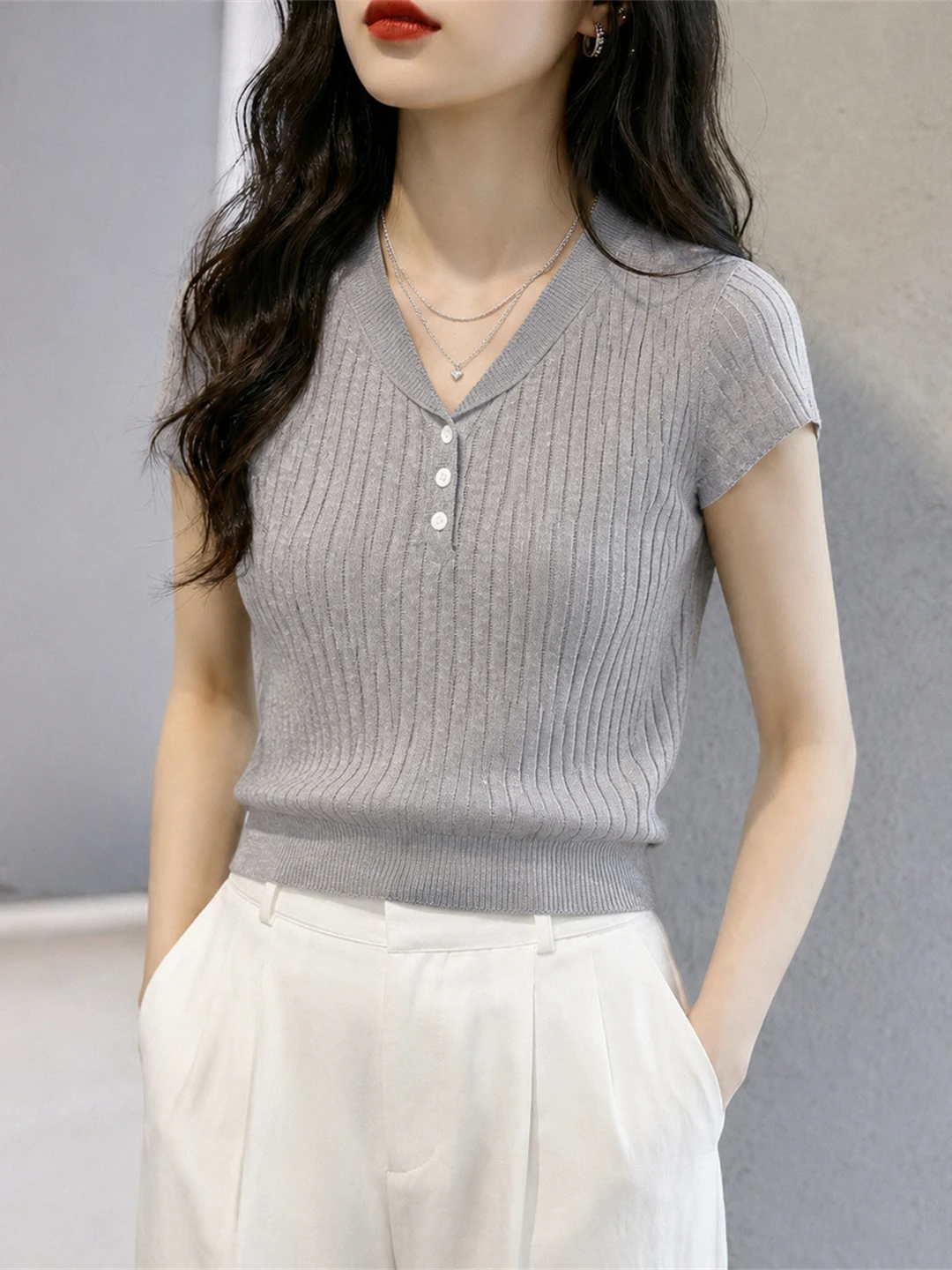Slim Fit V-Neck Short Sleeve Knitwear Commute Top Women's Fashion Korean Style Summer New Arrival Poetic Lin Brand
Slim Fit V-Neck Short Sleeve Knitwear Commute Top Women's Fashion Korean Style Summer New Arrival Poetic Lin Brand