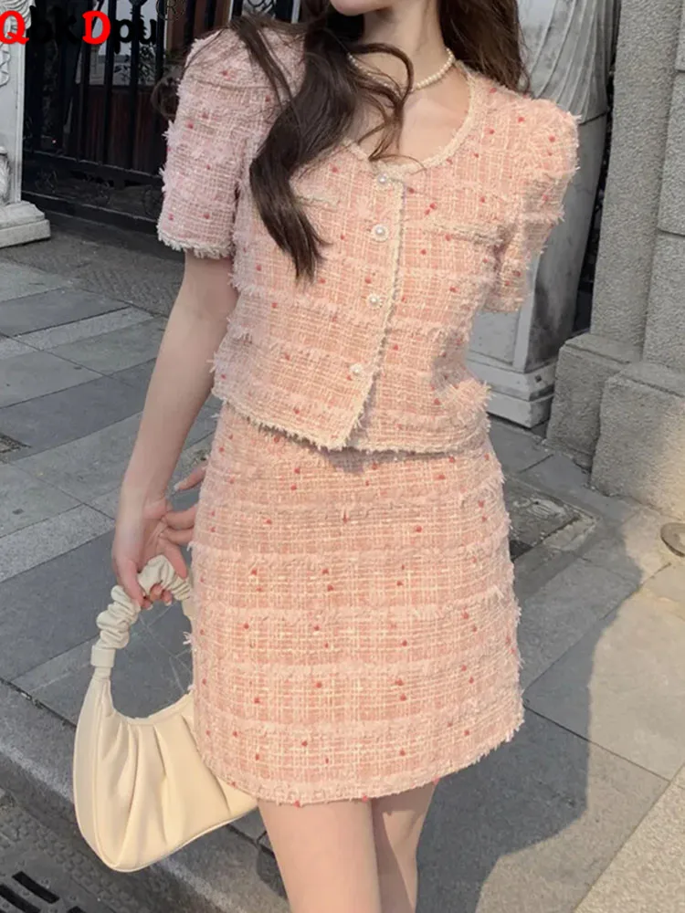 Summer Thin 2 Pieces Sets Women Elegant Single Breasted Cardigan Tops Conjuntos Korean Casual High Waist Slim Skirt Ensembles
Summer Thin 2 Pieces Sets Women Elegant Single Breasted Cardigan Tops Conjuntos Korean Casual High Waist Slim Skirt Ensembles