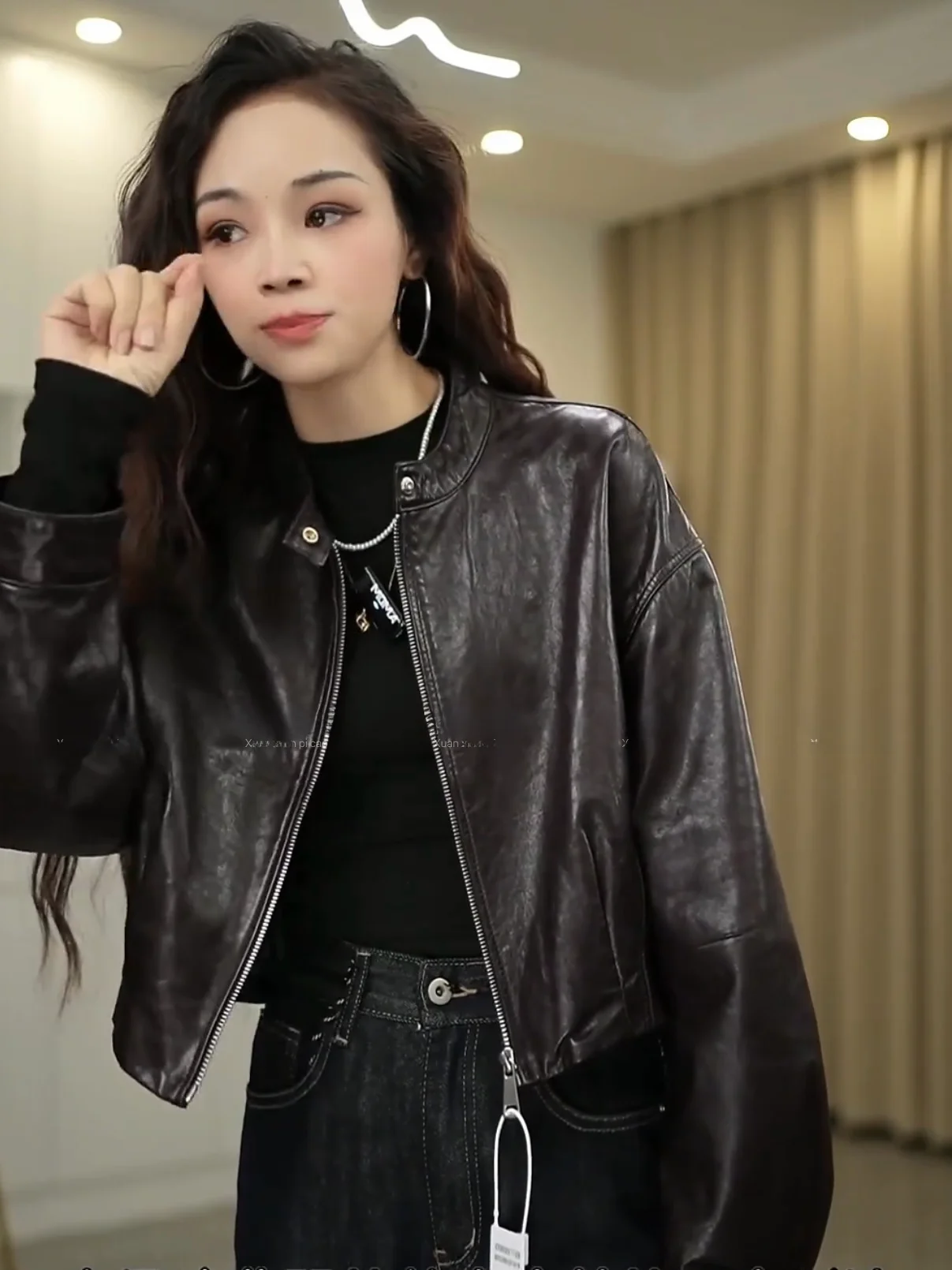 Ning 2026 New Sle Women's Leather Jaet eepskin Coat High-End Feel Small Size Genuine Leather Commute Sle
Ning 2026 New Sle Women's Leather Jaet eepskin Coat High-End Feel Small Size Genuine Leather Commute Sle