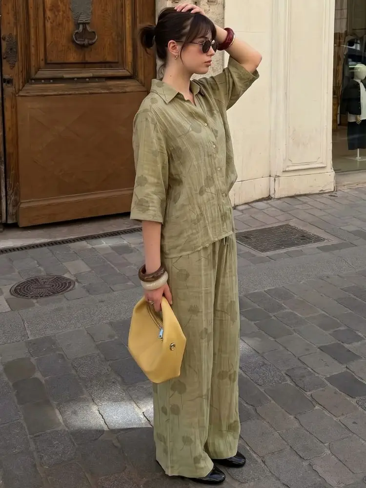 HH 2026 Women Print Pant SuitTurn-Down Collar Long Sleeve Single Breasted Elegant Shirt+High Waist Lace-Up Wide Leg Pant Mujer
HH 2026 Women Print Pant SuitTurn-Down Collar Long Sleeve Single Breasted Elegant Shirt+High Waist Lace-Up Wide Leg Pant Mujer