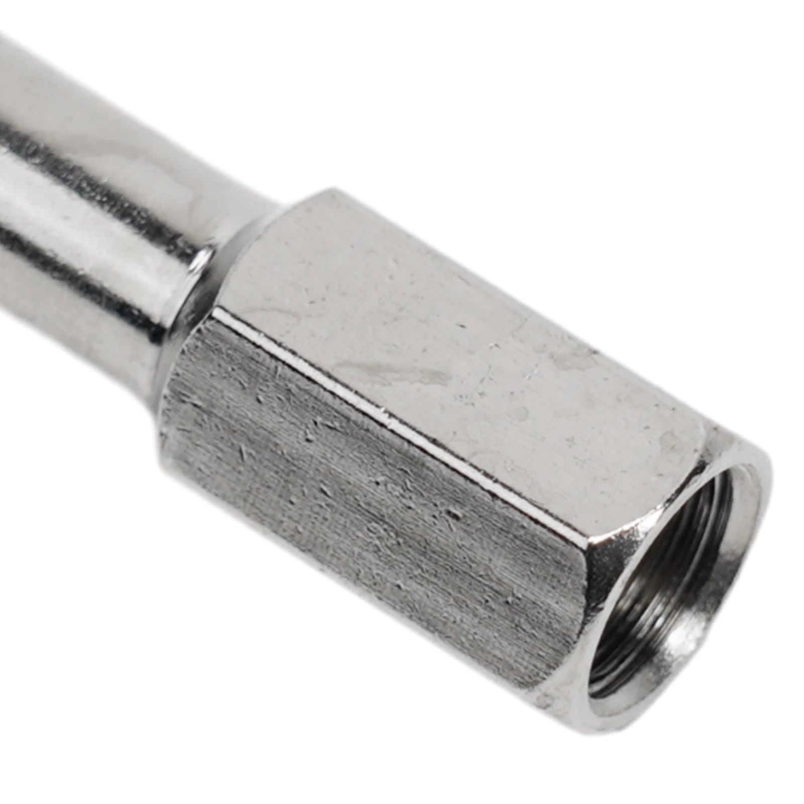 Удлинитель клапана шины 100 мм, 4 дюйма, автоматический удлинитель, металлический портативный стержень серебристого тона, качественный клапан колеса грузовика 
Удлинитель клапана шины 100 мм, 4 дюйма, автоматический удлинитель, металлический портативный стержень серебристого тона, качественный клапан колеса грузовика