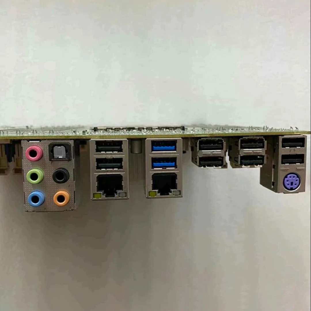 Материнская плата для серверной рабочей станции X79 LGA 2011 X9SRA
Материнская плата для серверной рабочей станции X79 LGA 2011 X9SRA