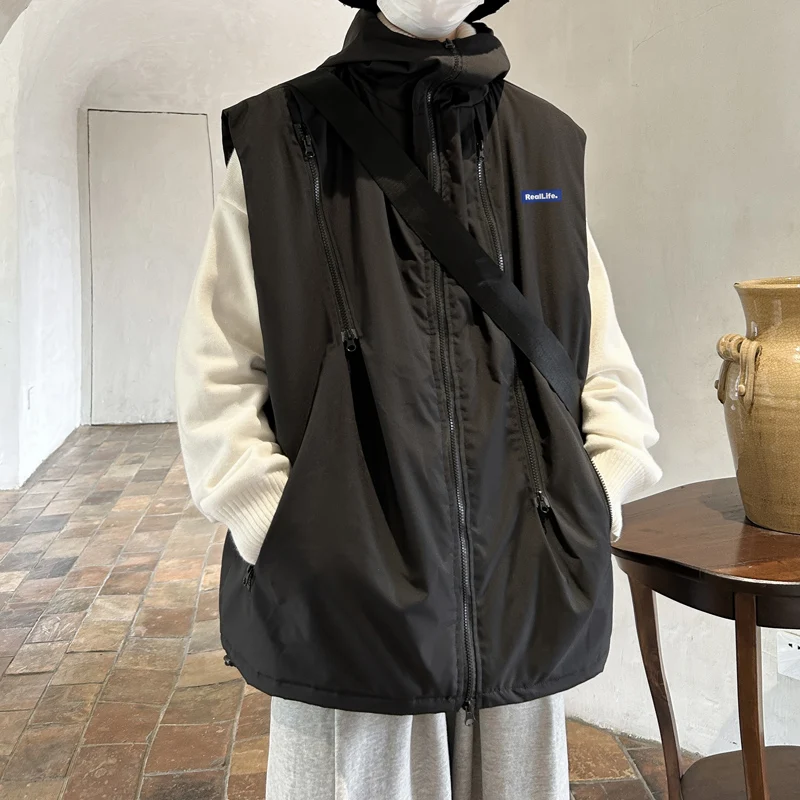 Мужской утепленный хлопковый жилет-куртка на осень-зиму, теплый свободный жилет в американском стиле, рабочая одежда, функциональная ветровка с капюшоном
Мужской утепленный хлопковый жилет-куртка на осень-зиму, теплый свободный жилет в американском стиле, рабочая одежда, функциональная ветровка с капюшоном