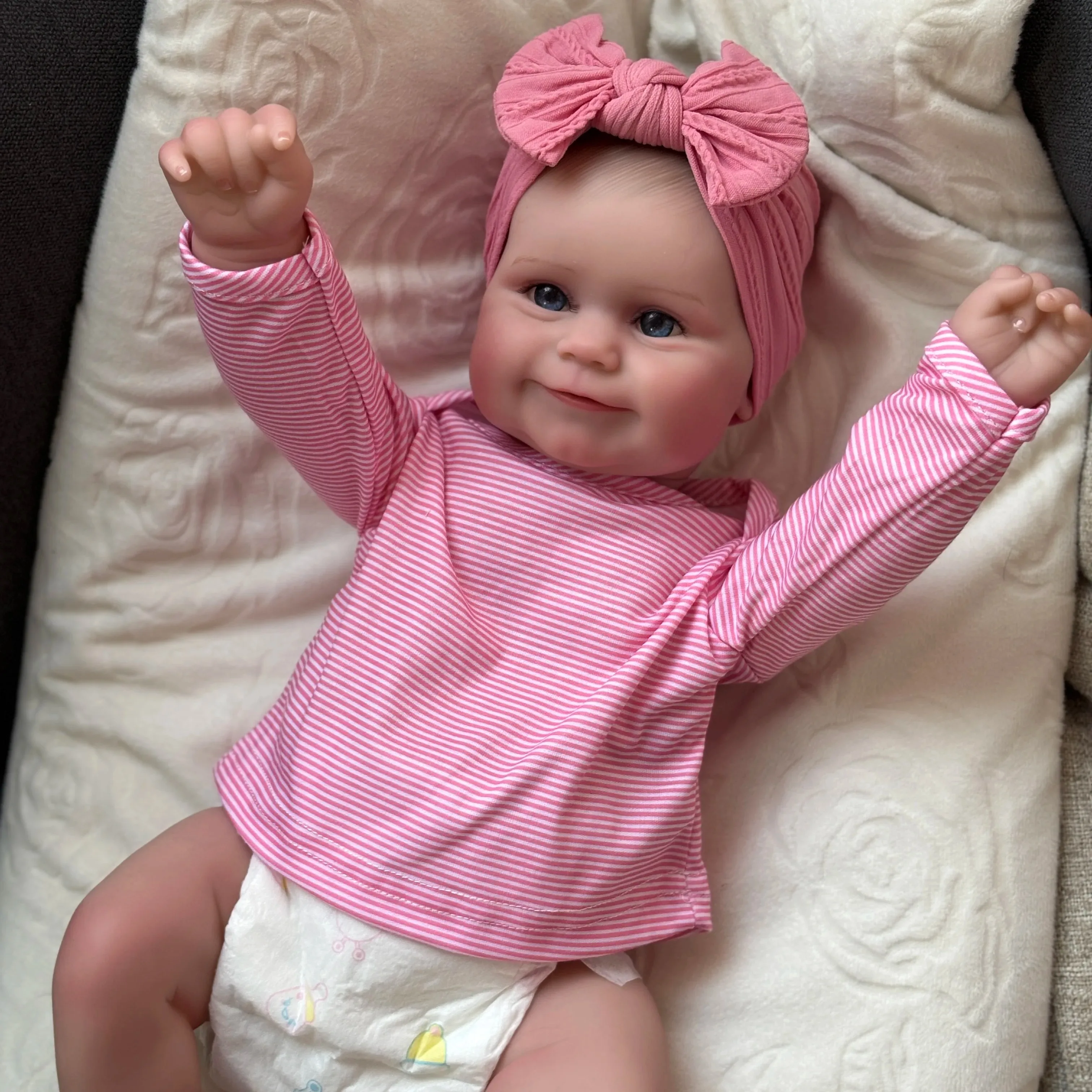 48cm Maddie Cloth Body/Full vinyl Girl Body Lifelike Toddler Reborn Doll Soft Touch 3D Skin With Visible Veins Hand-Drawing Hair
48cm Maddie Cloth Body/Full vinyl Girl Body Lifelike Toddler Reborn Doll Soft Touch 3D Skin With Visible Veins Hand-Drawing Hair
