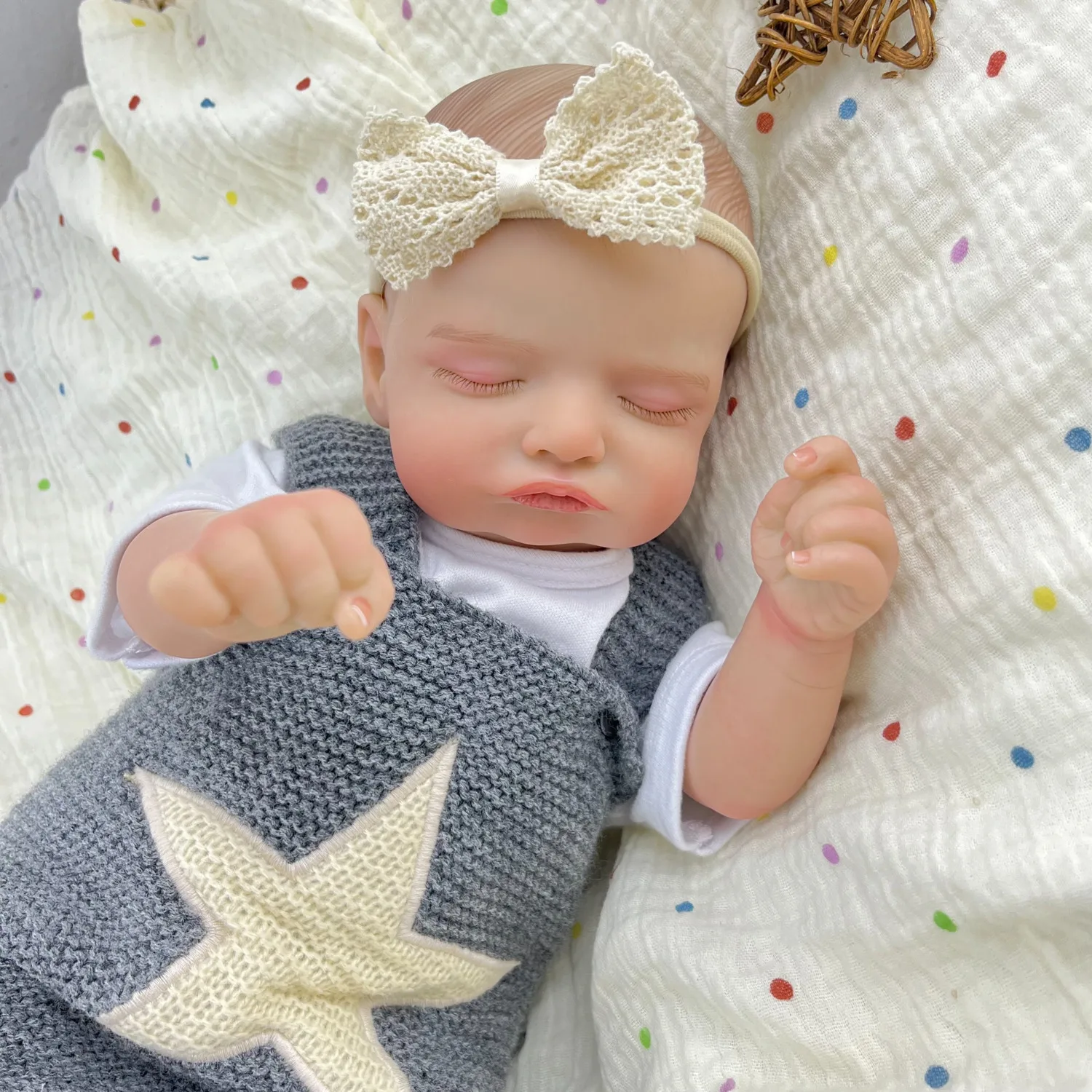 BZDOLL Asleep 19 Inch Reborn Baby Doll Toy 48 CM Realistic 3D-Skin Cloth Body Trendy Birthday Gift for Children & Collectors
BZDOLL Asleep 19 Inch Reborn Baby Doll Toy 48 CM Realistic 3D-Skin Cloth Body Trendy Birthday Gift for Children & Collectors