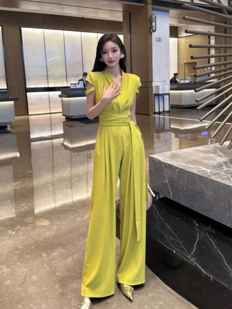 Fashion Solid Wide Leg Pleat Pant Playsuits Women Elegant Lace-up Bow Slim Jumpsuit Summer Casual Sleeveless Overalls Romper
Fashion Solid Wide Leg Pleat Pant Playsuits Women Elegant Lace-up Bow Slim Jumpsuit Summer Casual Sleeveless Overalls Romper