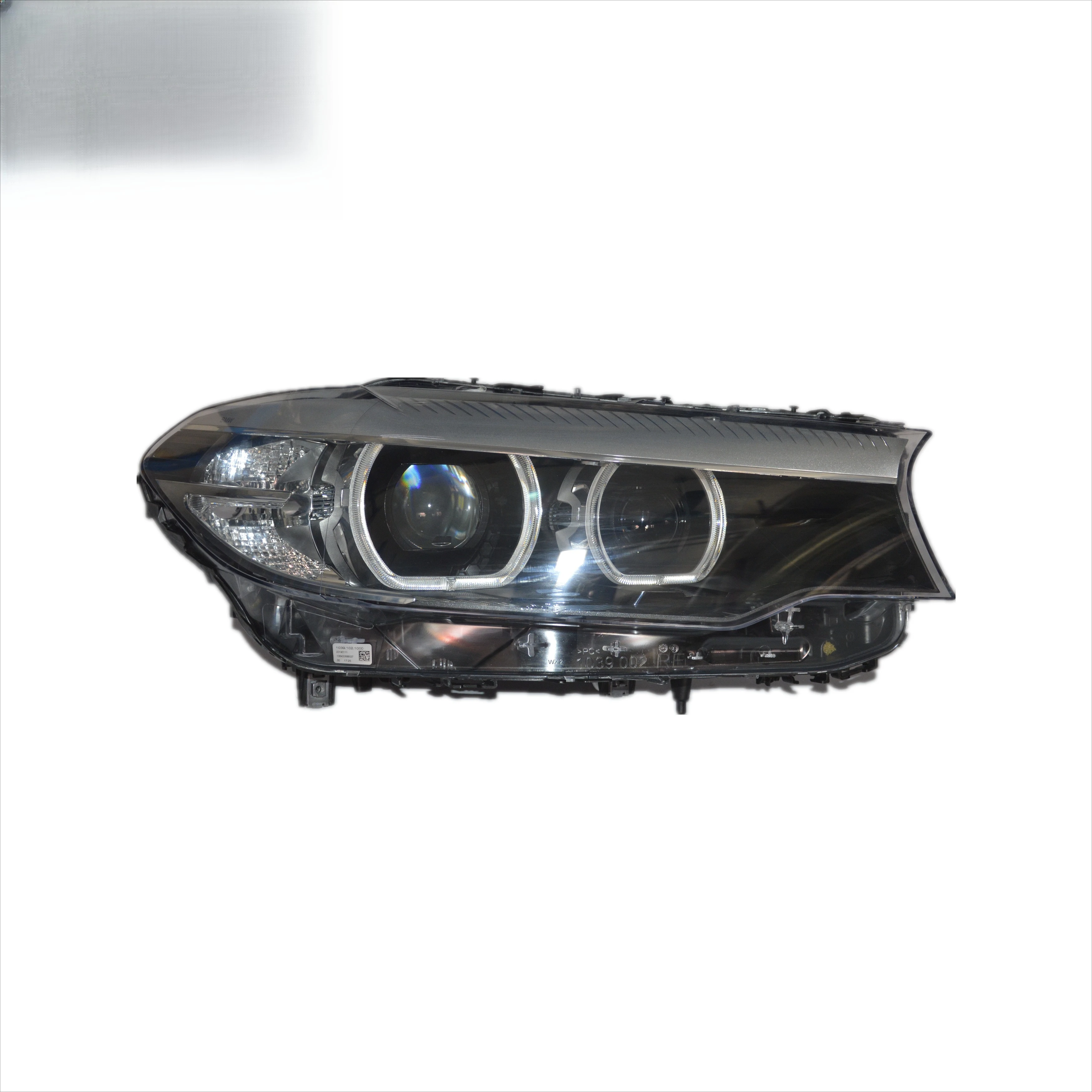 BMWs G30 Headlight G38 Light Emitting Diode Headlight 5 Series 530I 535I 538I 2018-2020 European Edition Car Headlight
BMWs G30 Headlight G38 Light Emitting Diode Headlight 5 Series 530I 535I 538I 2018-2020 European Edition Car Headlight